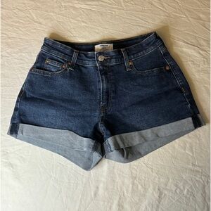 Denizen by Levis High Rise Denim Shorts Size 4, Like New Condition